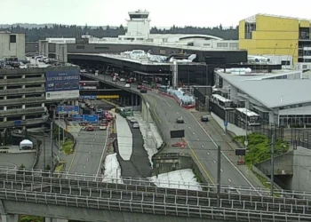 Olympic Pipeline Crack Near Everett Temporarily Threatens Seattle-Tacoma Airport Fuel Supply