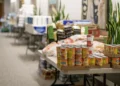 Seattle-Tacoma Airport Establishes Food Pantry for Unpaid Federal Workers as Shutdown Enters Sixth Week