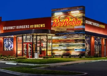 Red Robin Plans to Close 70 Underperforming Locations Over Five Years, Washington Sites’ Status Unknown