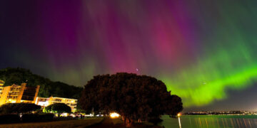 Severe Geomagnetic Storm Expected to Strike Earth Late Tuesday, Potentially Bringing Northern Lights to Pacific Northwest