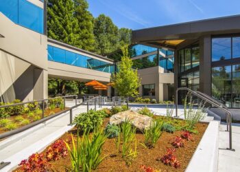 Urban Visions and Diamond Parking Acquire Downtown Seattle Selig Property for $4.3 Million