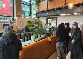 Seattle and Tacoma Restaurants Launch Free Meal Programs as SNAP Benefit Disruptions Leave Families Without Food Assistance