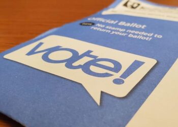 Washington State Senate Races in Districts 5 and 26 Remain Competitive as Election Day Approaches