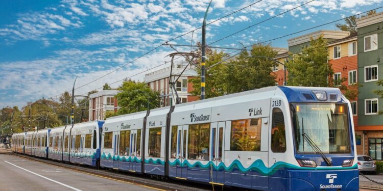 Link Light Rail Service Begins in Kent, Des Moines, and Federal Way