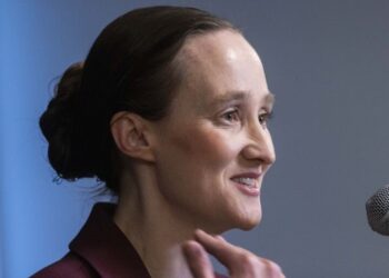 Mayor Wilson Orders Bus Lane on Denny Way to Speed Route 8 Service