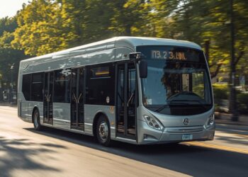 Redmond Launches Free Electric Shuttle Service Connecting Neighborhoods to Light Rail