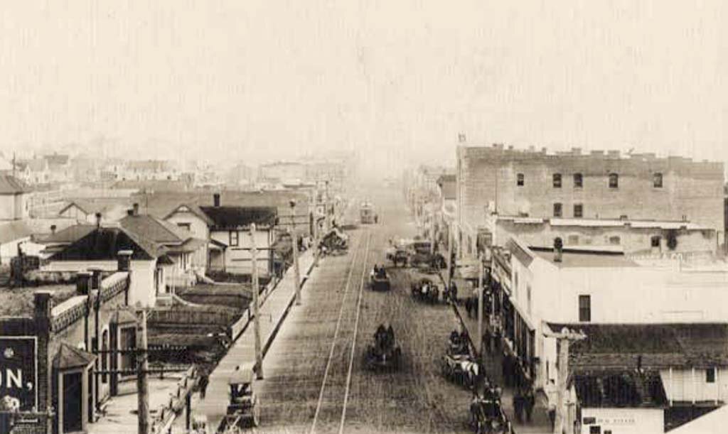 Picture Credit: HistoryLink.org