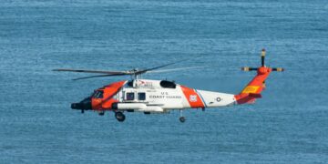 Coast Guard Rescue Swimmer Dies After Suffering Injuries During Oregon Coast Rescue