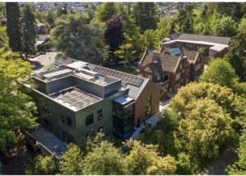 Tuition at Seattle’s Top Private Schools Is Reaching $52,000 a Year and the Gap Is Growing