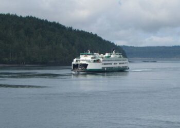 Washington State Ferry Fares Rise as 3% Hike and 35% Summer Surcharge Hit Commuters
